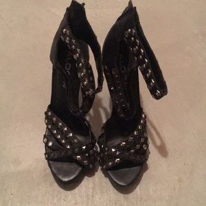 Aldo studded heels